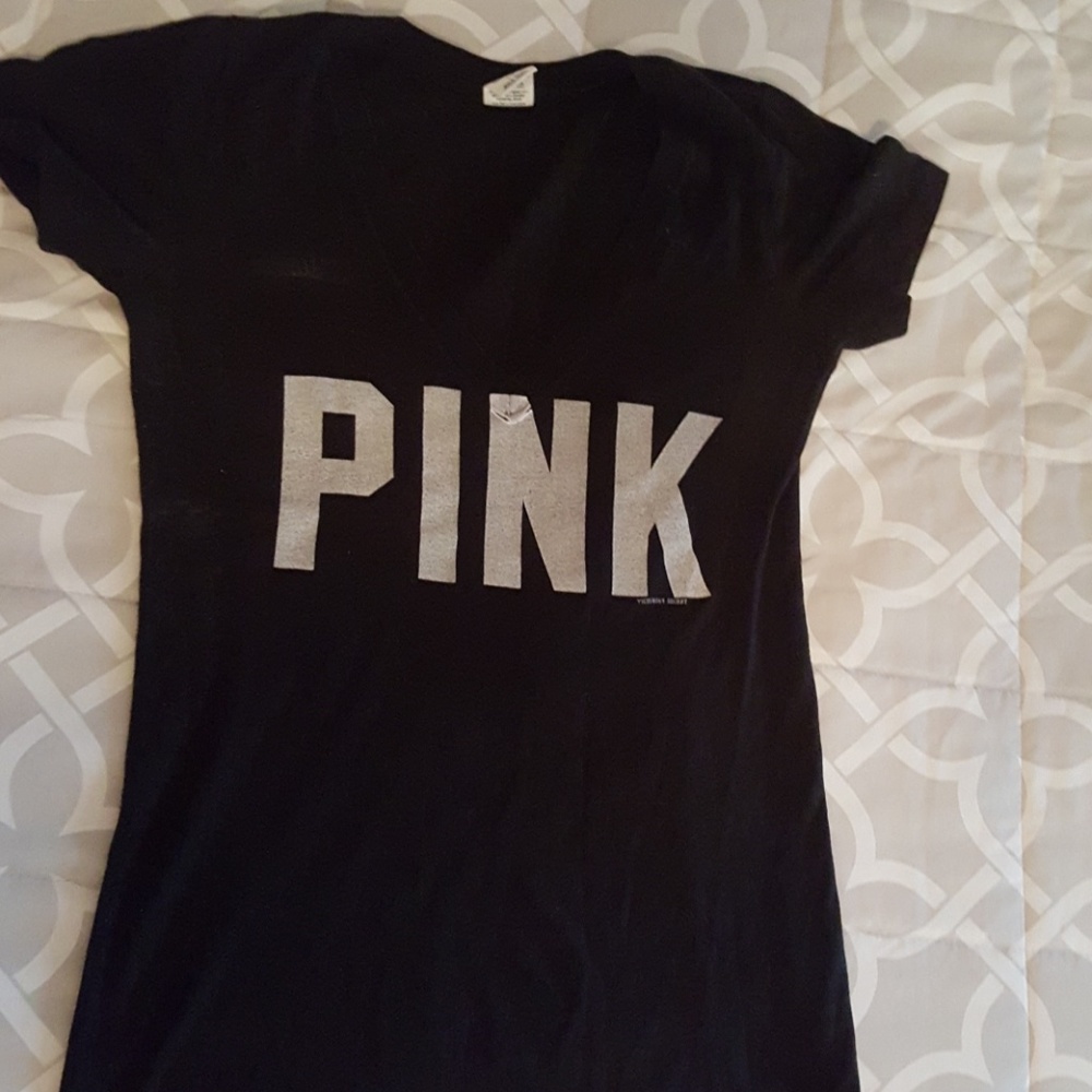 Vs pink tee